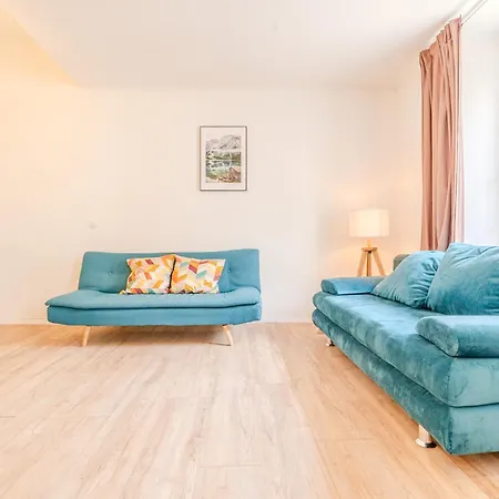 Whats-app Self-check-in - Vibrant Life In Apartmán