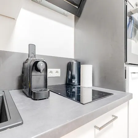 Whats-app Self-check-in - Vibrant Life In Apartmán *