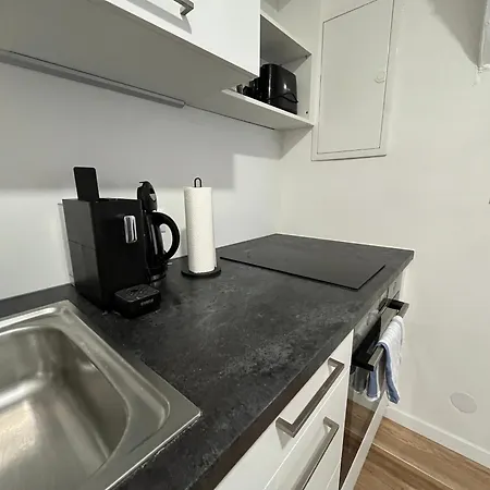 Whats-app Self-check-in - Vibrant Life In Apartmán