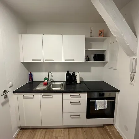 Whats-app Self-check-in - Vibrant Life In Apartmán Štýrský Hradec