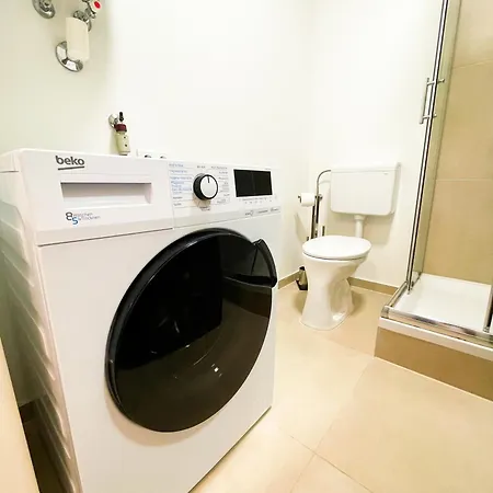 Whats-app Self-check-in - Vibrant Life In Apartmán *