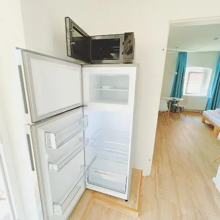 Whats-app Self-check-in - Vibrant Life In Appartement *