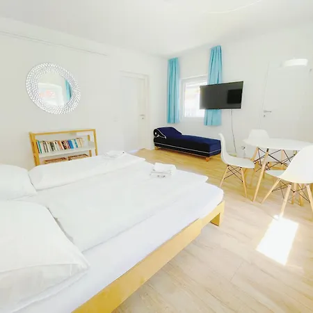 Whats-app Self-check-in - Vibrant Life In Graz