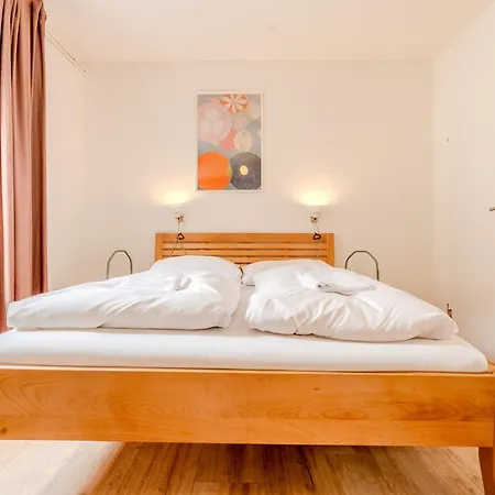 Whats-app Self-check-in - Vibrant Life In グラーツ