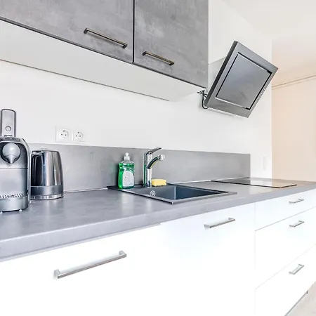 Apartment Whats-app Self-check-in - Vibrant Life In *