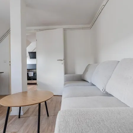 Whats-app Self-check-in - Vibrant Life In * 그라츠