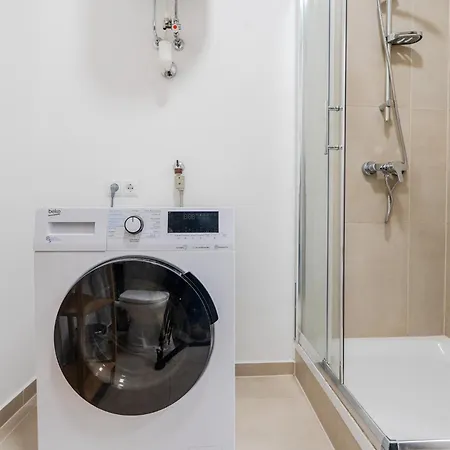 아파트 Whats-app Self-check-in - Vibrant Life In *