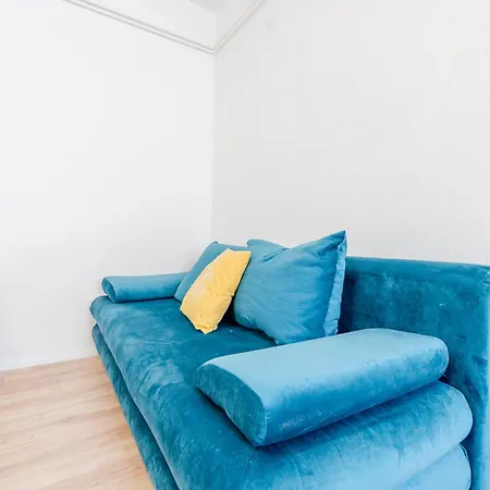 Apartment Whats-app Self-check-in - Vibrant Life In