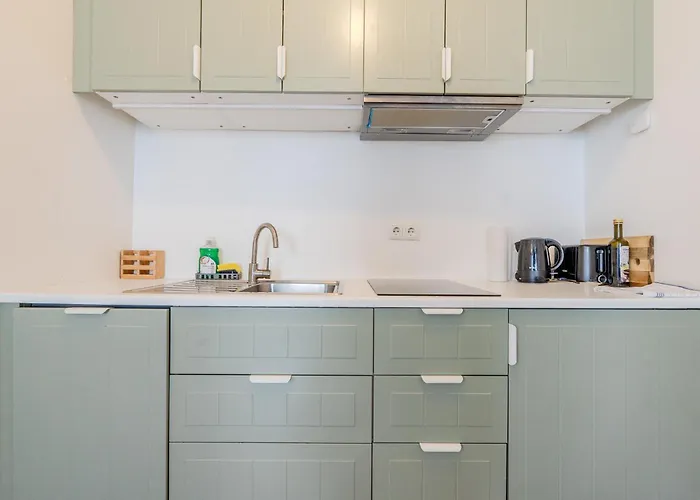 Whats-app Self-check-in - Vibrant Life In Apartment Graz