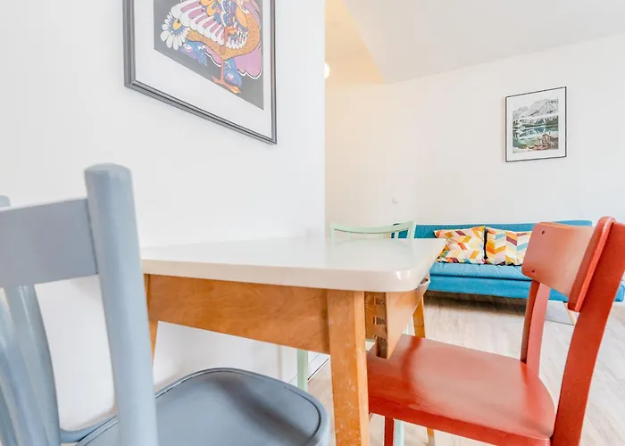 Whats-app Self-check-in - Vibrant Life In Apartamento Graz