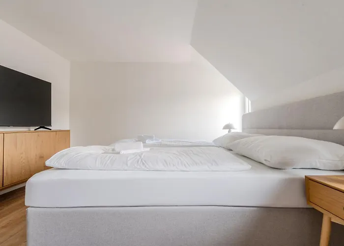 Whats-app Self-check-in - Vibrant Life In * Graz