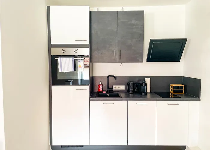 Whats-app Self-check-in - Vibrant Life In Graz